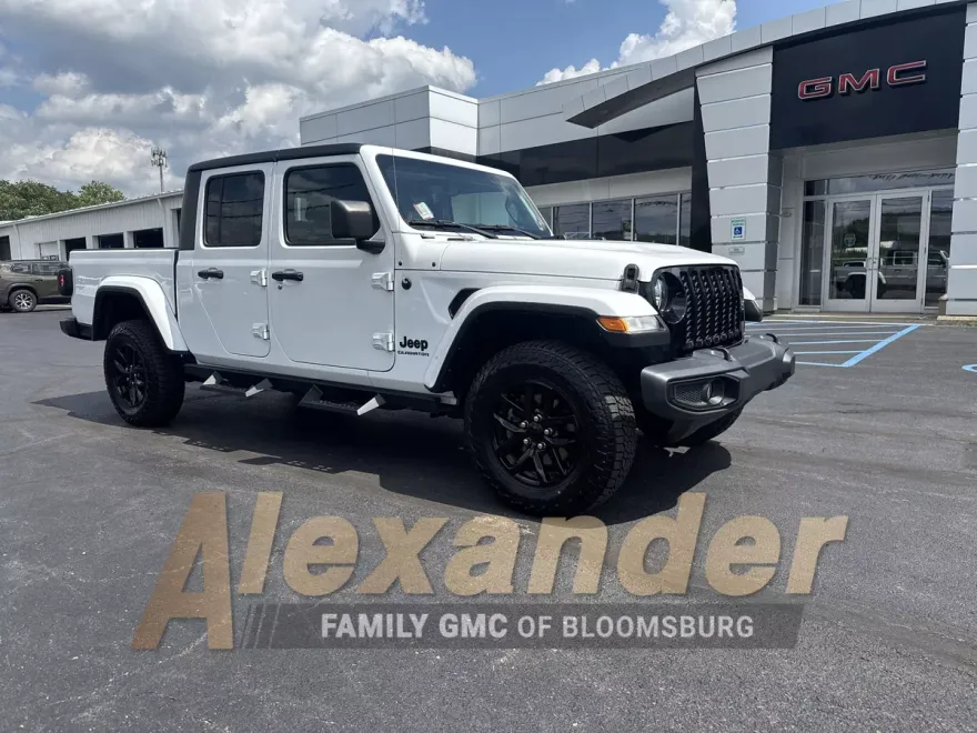 2022 Jeep Gladiator Altitude photo 1