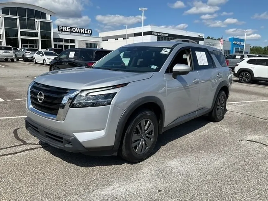 2022 Nissan Pathfinder S photo 1