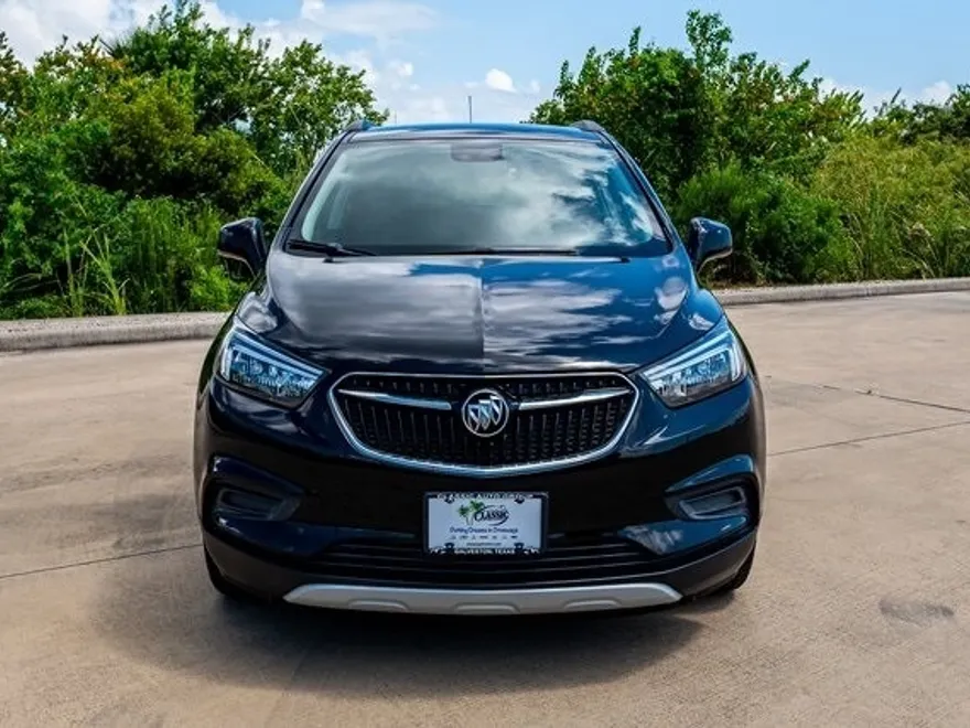 2022 Buick Encore Preferred photo 1