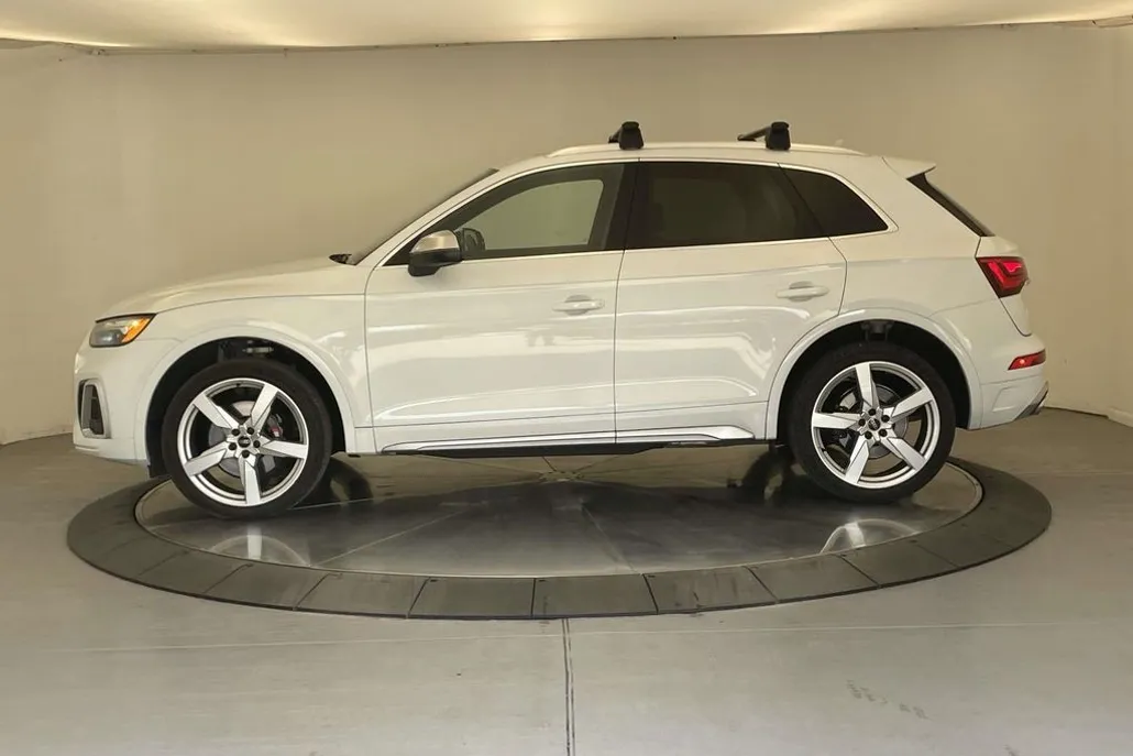 2021 Audi SQ5 Premium photo 1