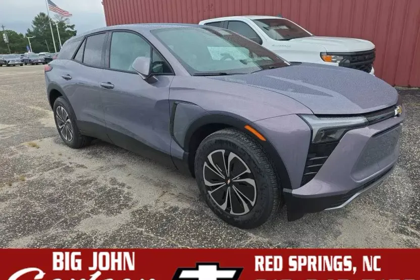 2025 Chevrolet Blazer EV photo 1