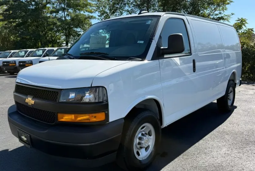 2025 Chevrolet Express 2500 Work Van photo 1