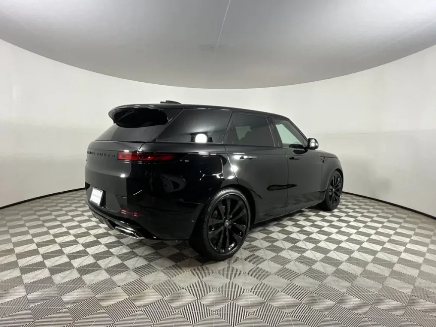 2025 Land Rover Range Rover Sport SE photo 1