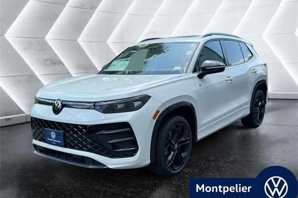 2025 Volkswagen Tiguan SE R-Line Black photo 1