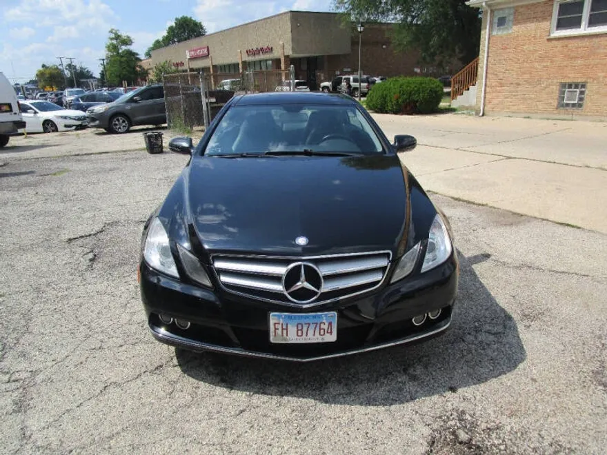 2010 Mercedes Benz E 350 photo 1