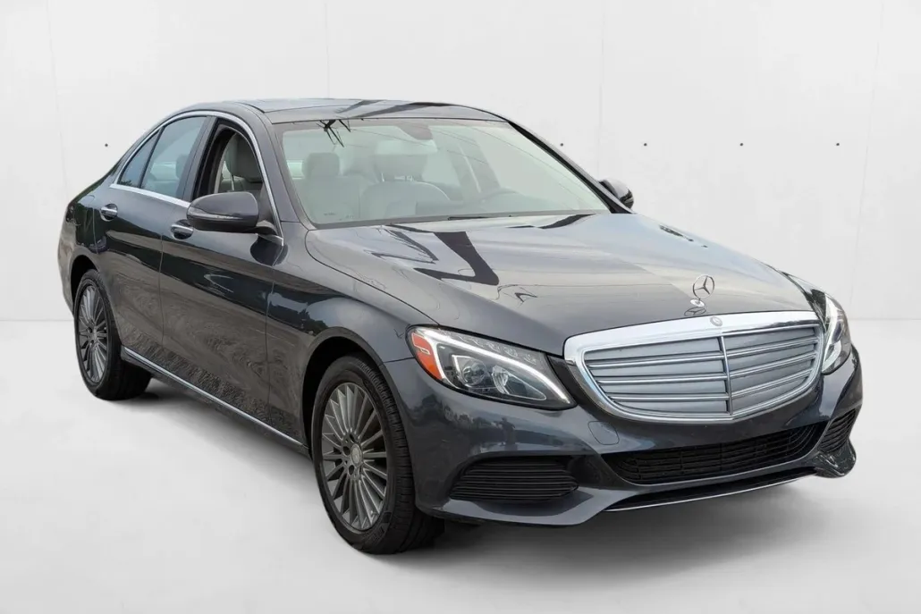 2016 Mercedes Benz C 300 4MATIC Luxury Sedan photo 1