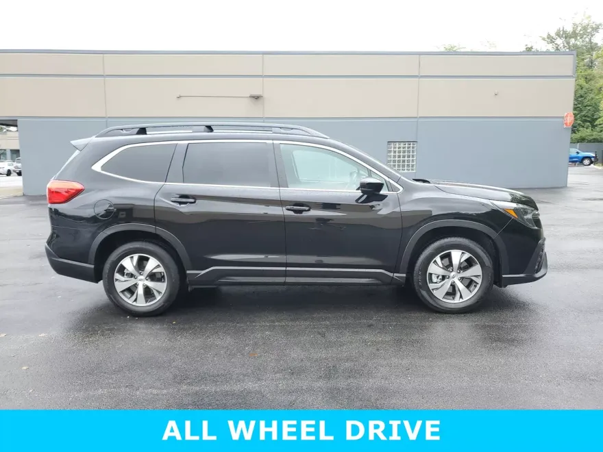 2024 Subaru Ascent Premium photo 1