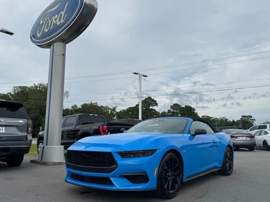 2025 Ford Mustang EcoBoost Premium Convertible photo 1