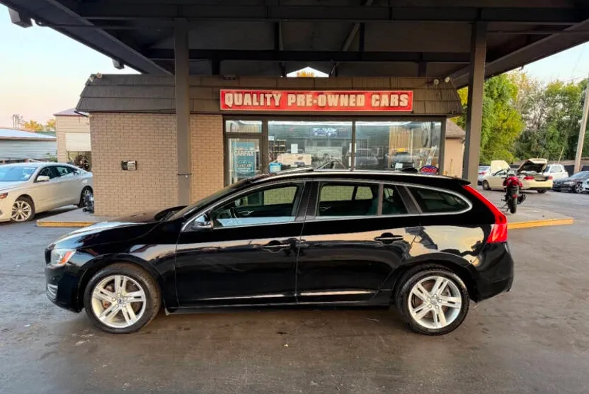 2015 Volvo V60 T5 Drive-E Premier photo 1