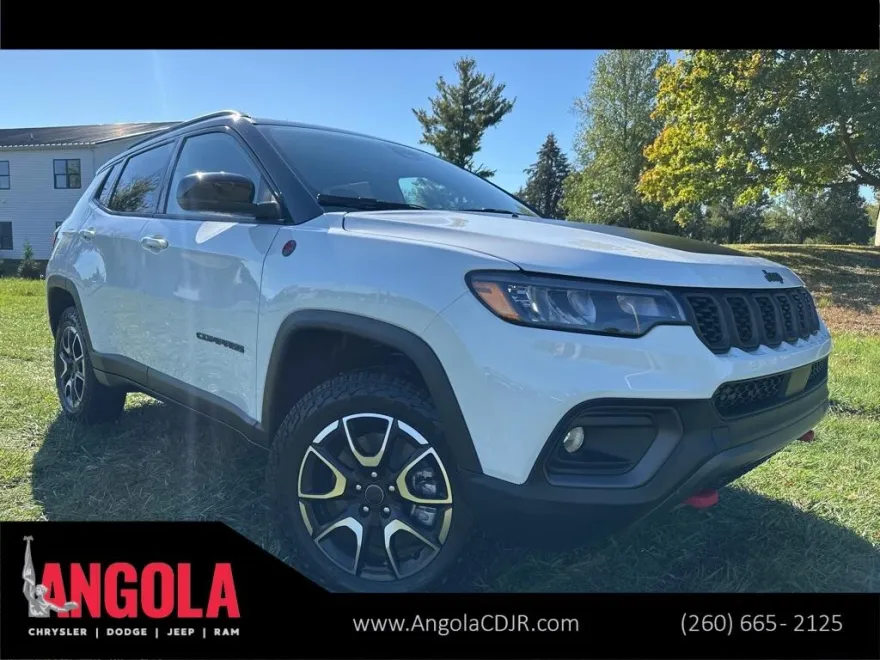 2026 Jeep Compass Trailhawk photo 1