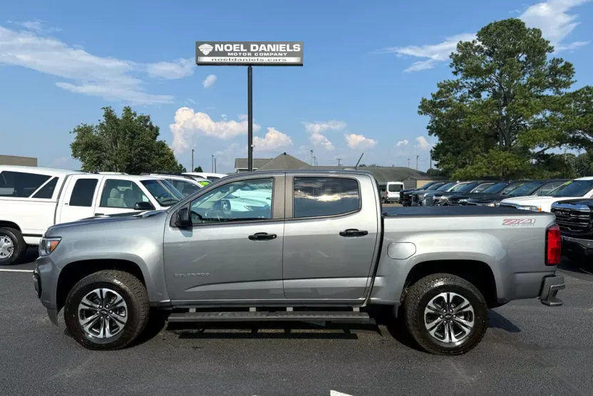 2022 Chevrolet Colorado Z71 photo 1