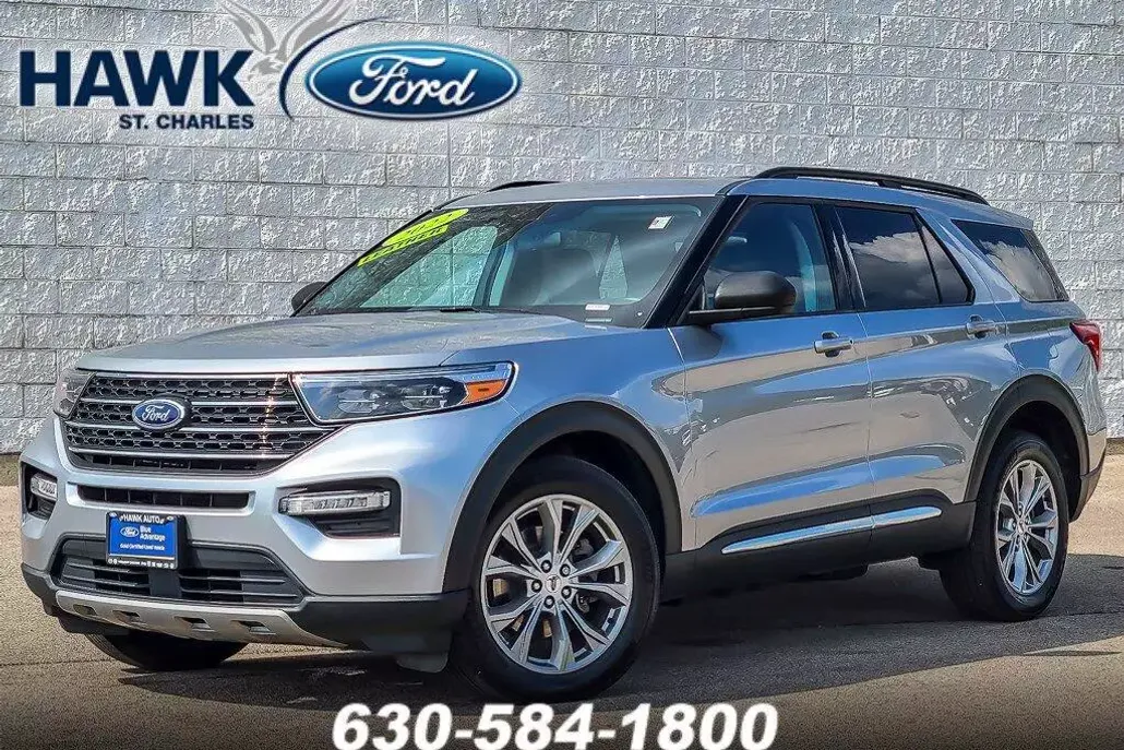 2022 Ford Explorer XLT photo 1