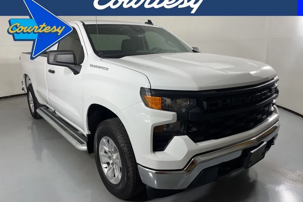 2024 Chevrolet Silverado 1500 photo 1