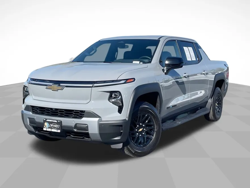 2026 Chevrolet Silverado EV LT photo 1