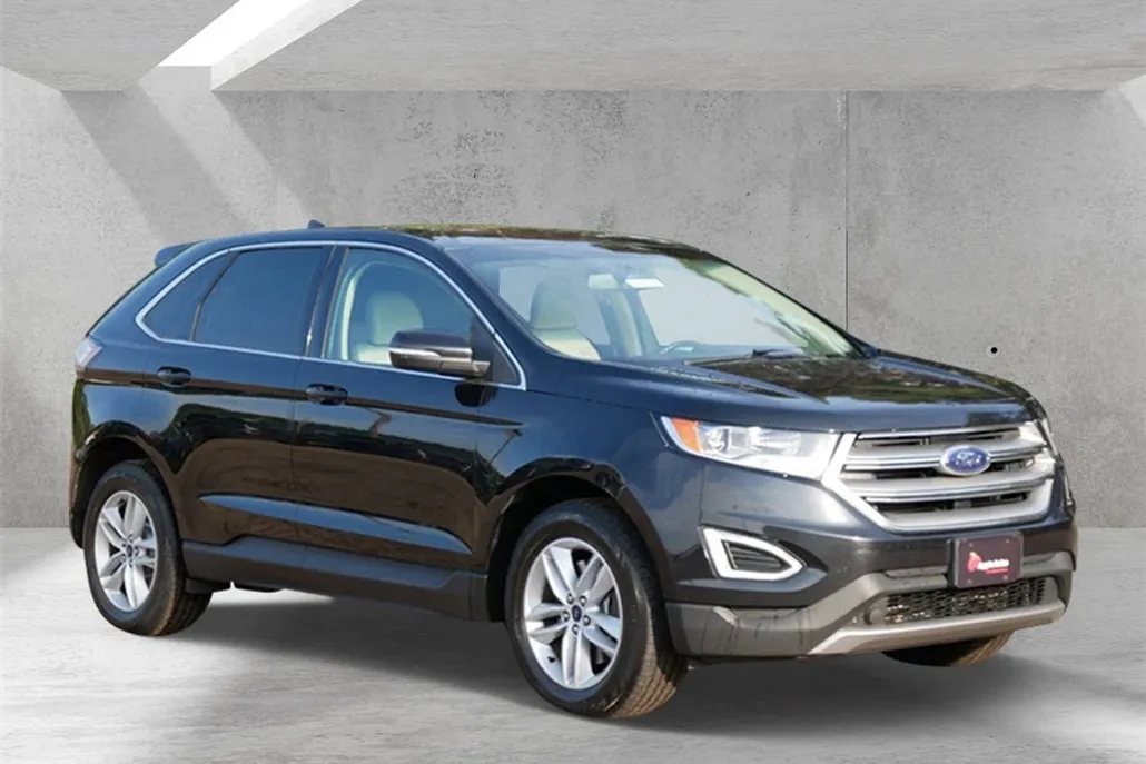 2015 Ford Edge SEL photo 1