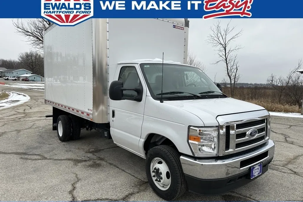 2024 Ford E-450 photo 1