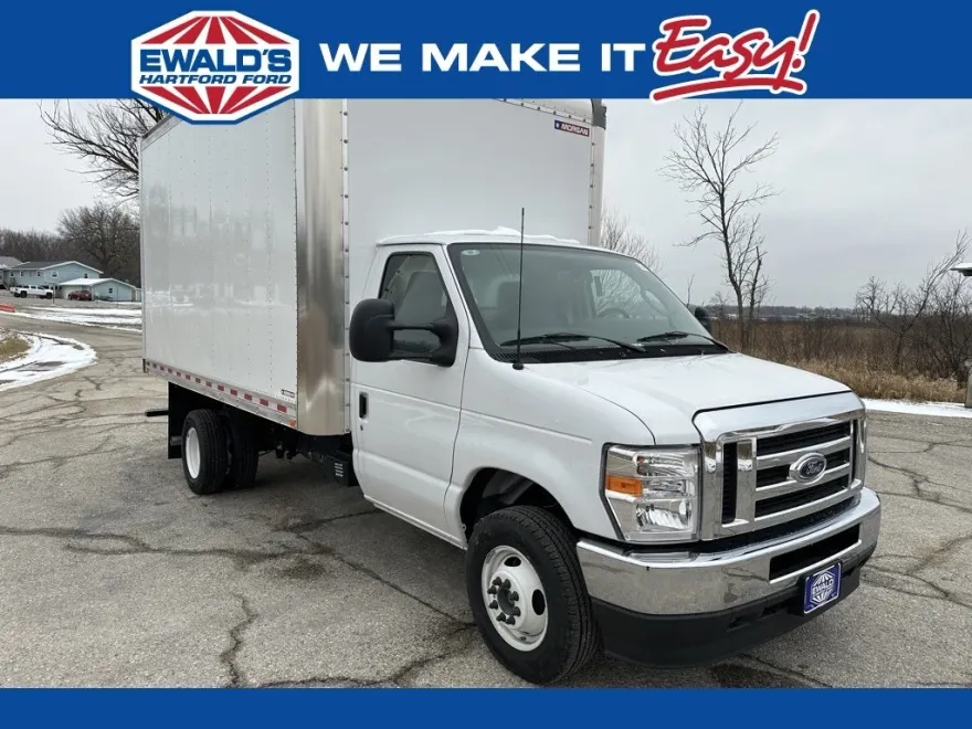 2024 Ford E-450 photo 1
