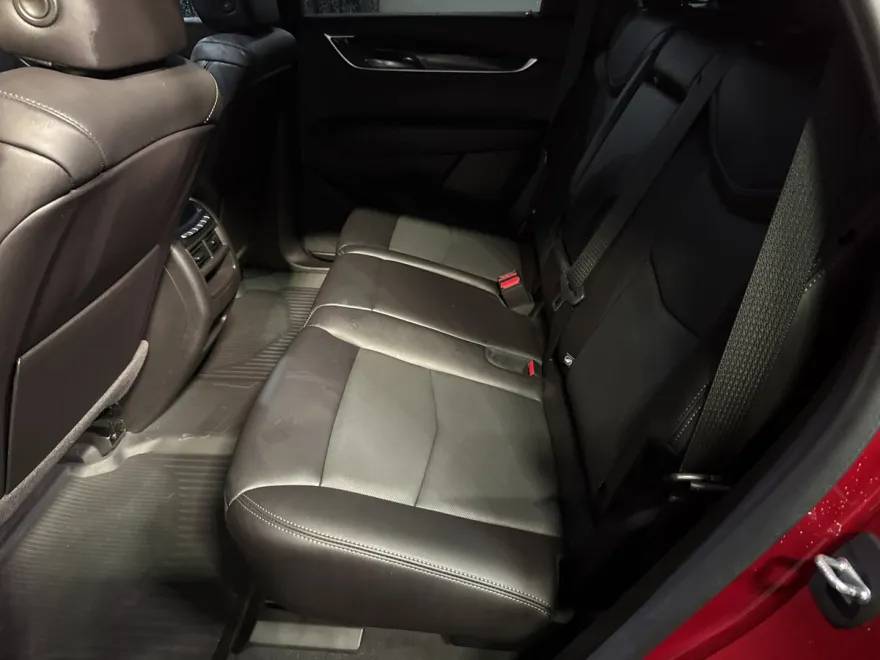 2021 Cadillac XT5 Premium Luxury photo 1