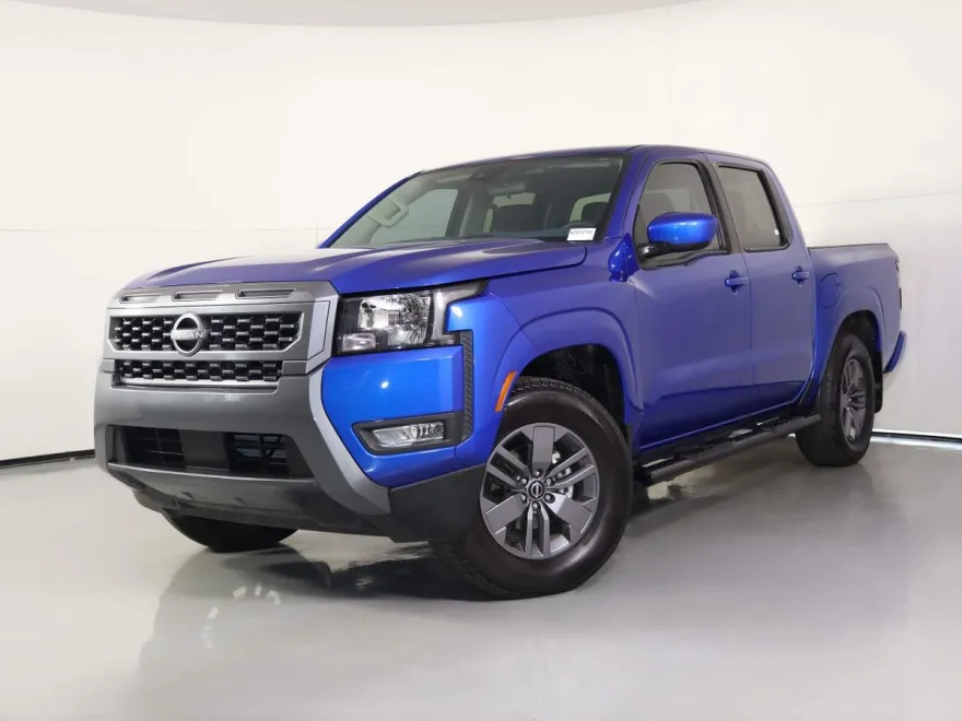 2025 Nissan Frontier SV Crew Cab photo 1