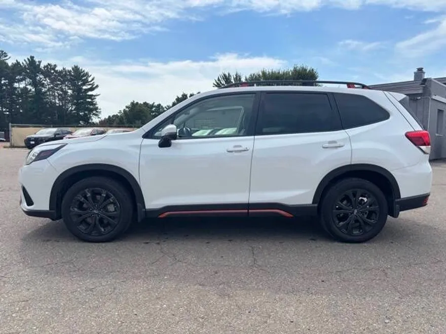 2023 Subaru Forester Sport photo 1