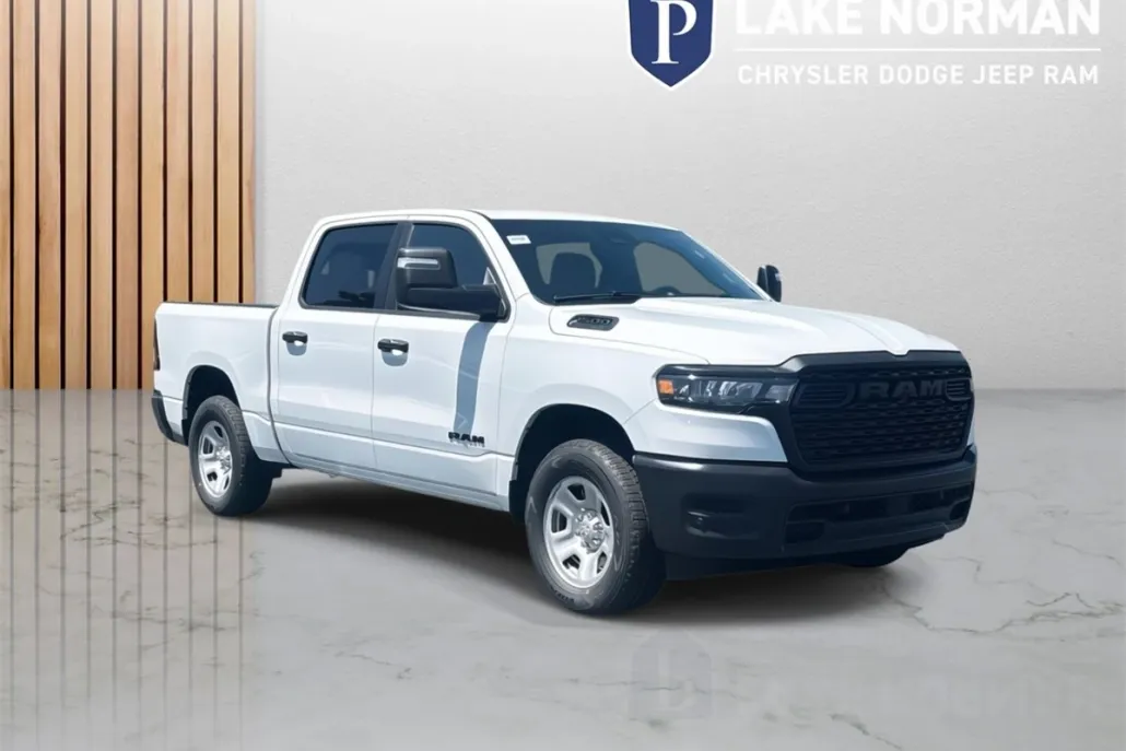 2025 Ram 1500 Tradesman photo 1