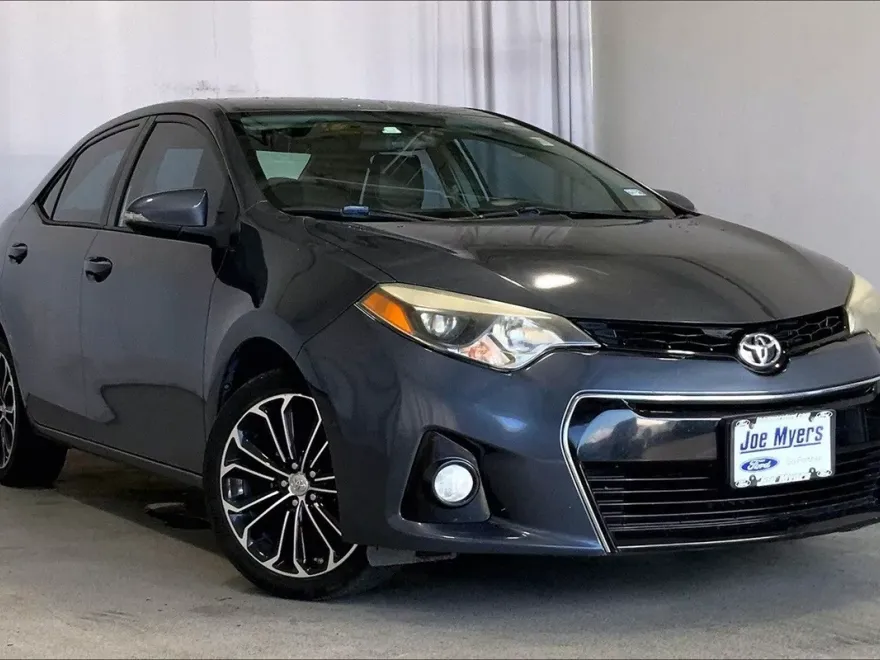 2016 Toyota Corolla Plus photo 1