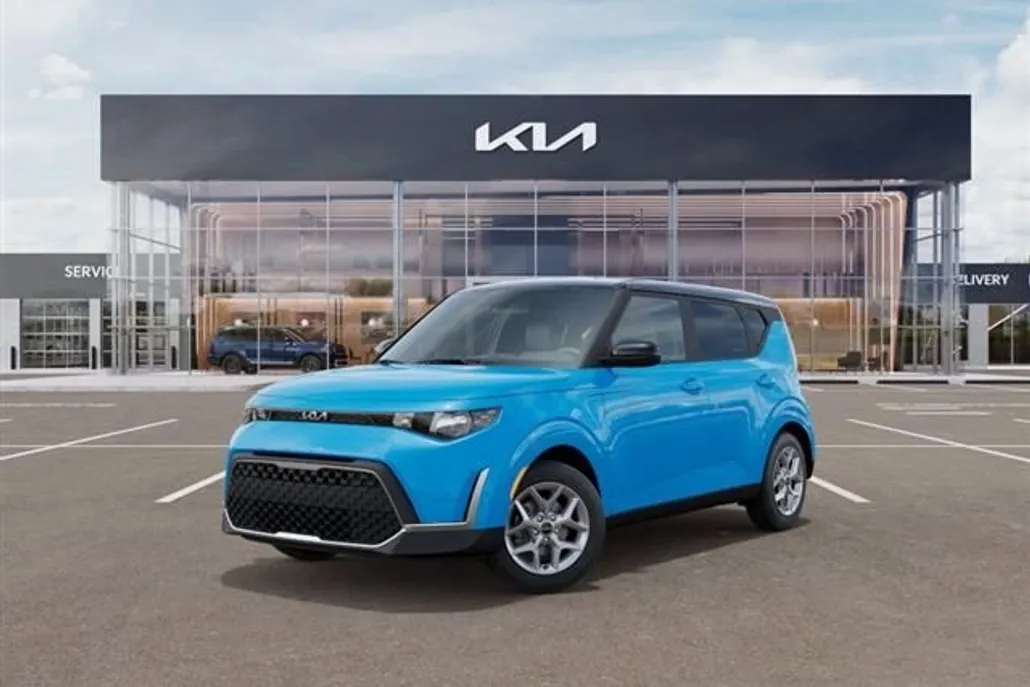2025 Kia Soul S photo 1