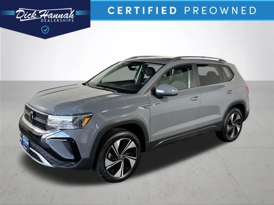 2024 Volkswagen Taos SE photo 1