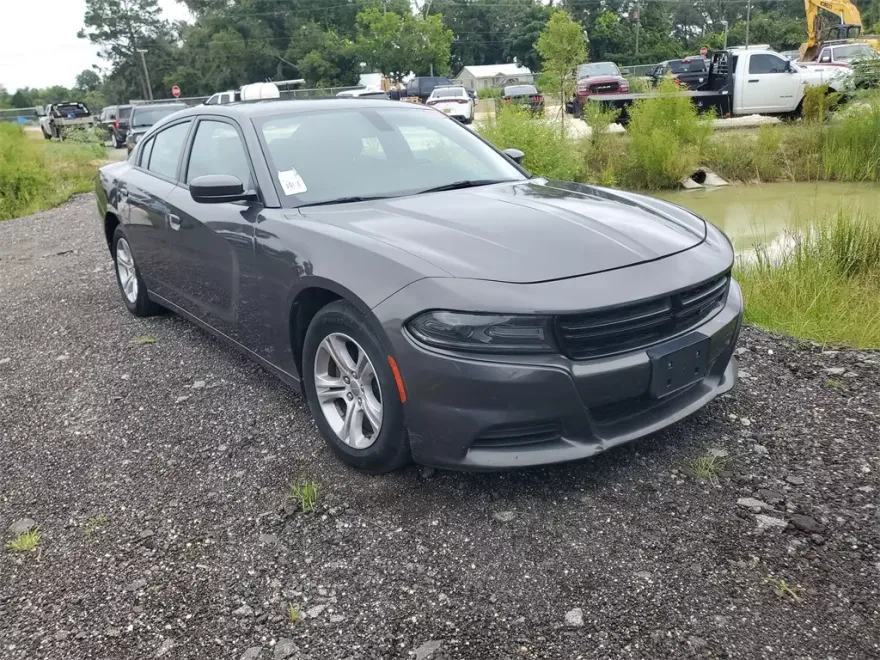 2019 Dodge Charger SXT photo 1