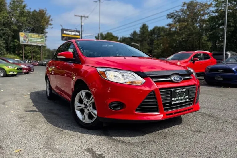 2014 Ford Focus Sedan photo 1