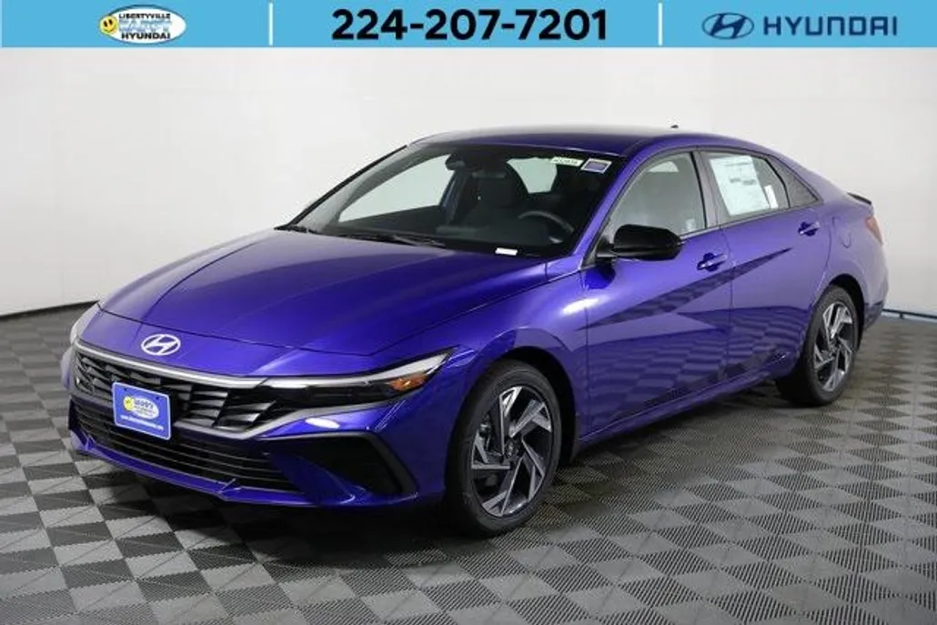 2025 Hyundai Elantra SEL Sport photo 1