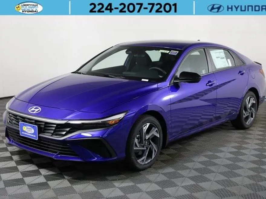 2025 Hyundai Elantra SEL Sport photo 1