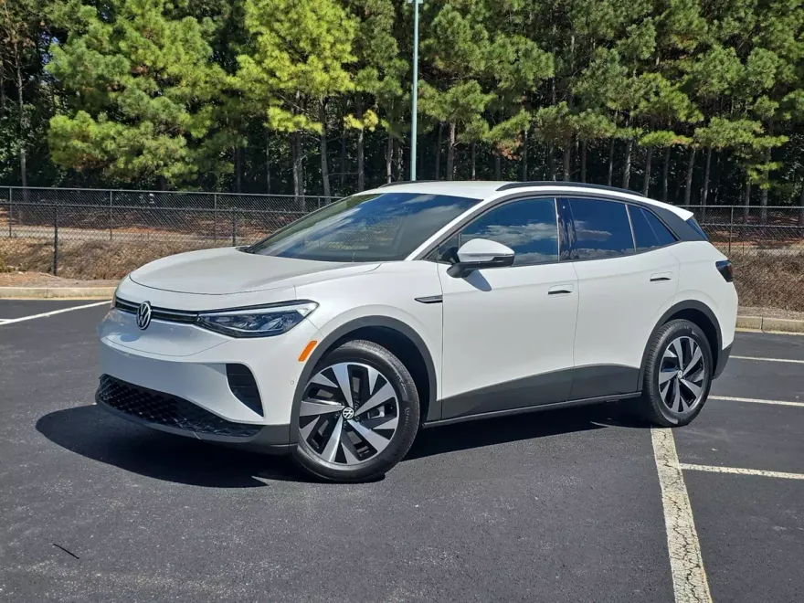 2025 Volkswagen ID.4 Pro photo 1