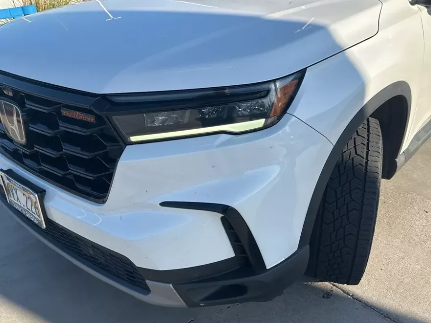 2023 Honda Pilot TrailSport photo 1