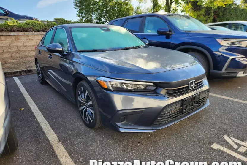 2022 Honda Civic EX photo 1