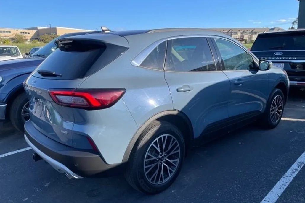 2024 Ford Escape photo 1