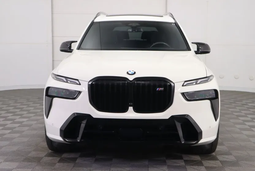2025 Bmw X7 M60i photo 1