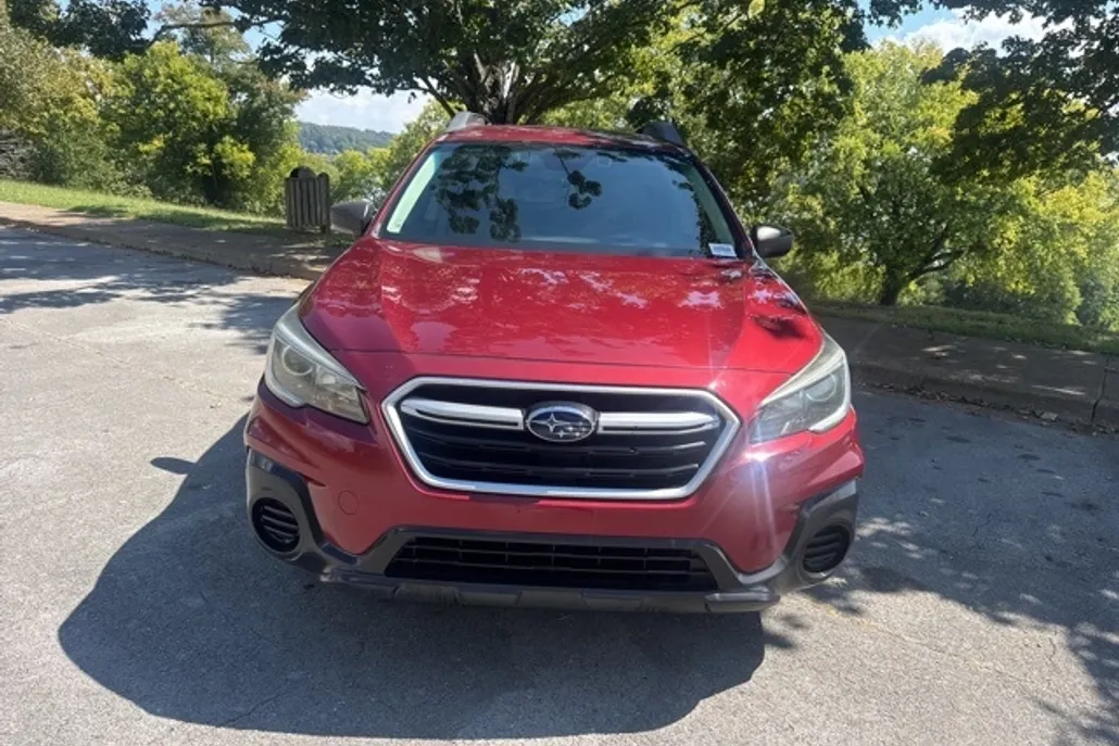2019 Subaru Outback 2.5i photo 1