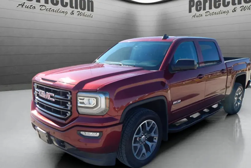 2017 Gmc Sierra 1500 SLT photo 1
