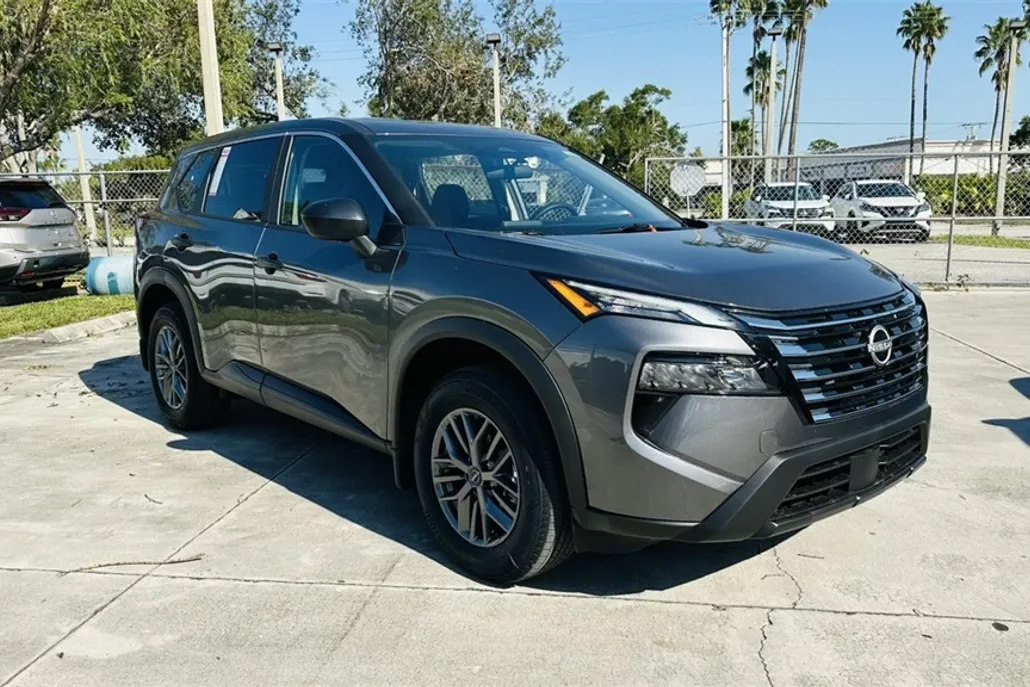 2025 Nissan Rogue S photo 1
