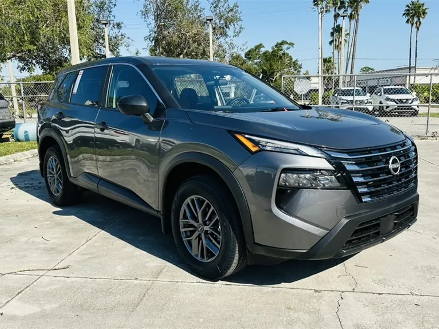 2025 Nissan Rogue S photo 1