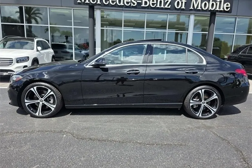 2024 Mercedes Benz C 300 photo 1