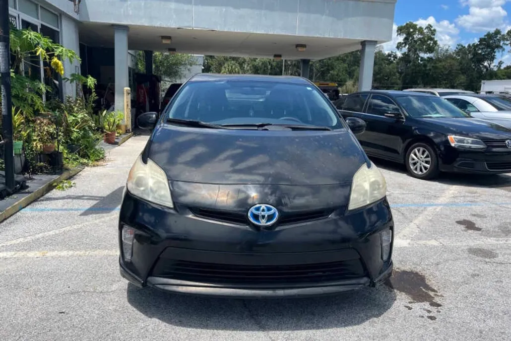 2012 Toyota Prius Two photo 1