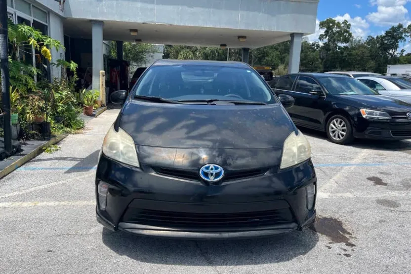 2012 Toyota Prius Two photo 1