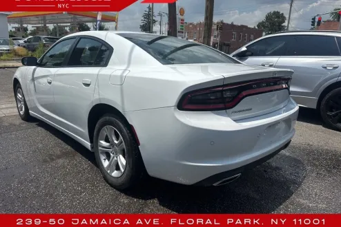 2022 Dodge Charger SXT photo 3