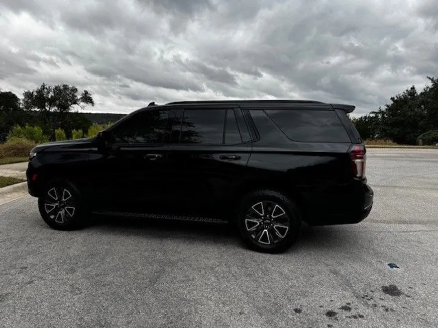 2022 Chevrolet Tahoe Z71 photo 1