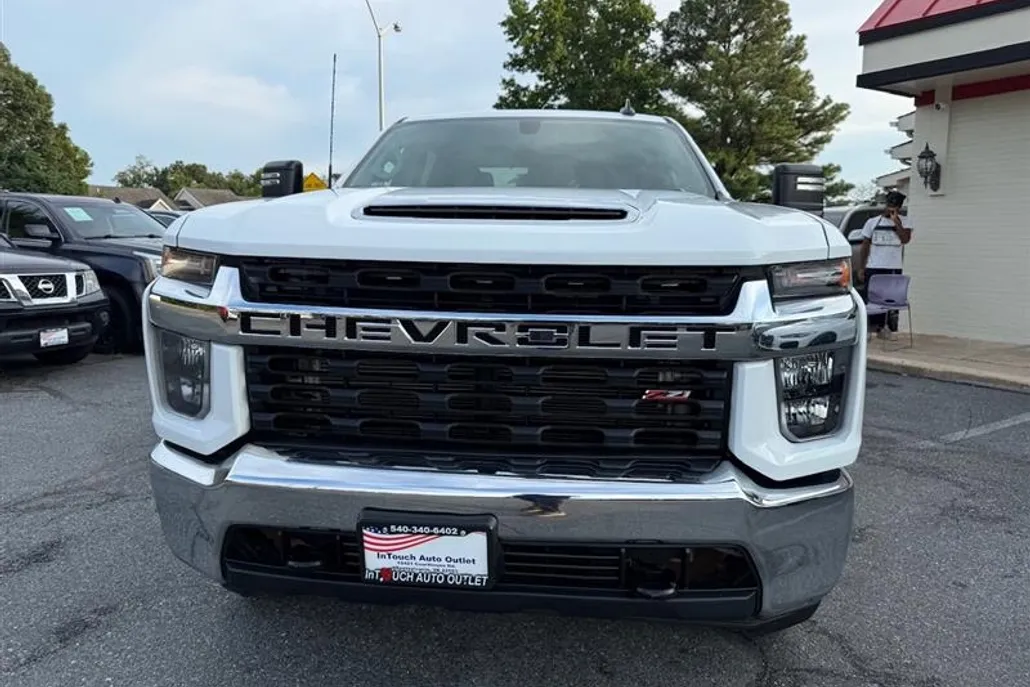 2022 Chevrolet Silverado 2500HD LT photo 1