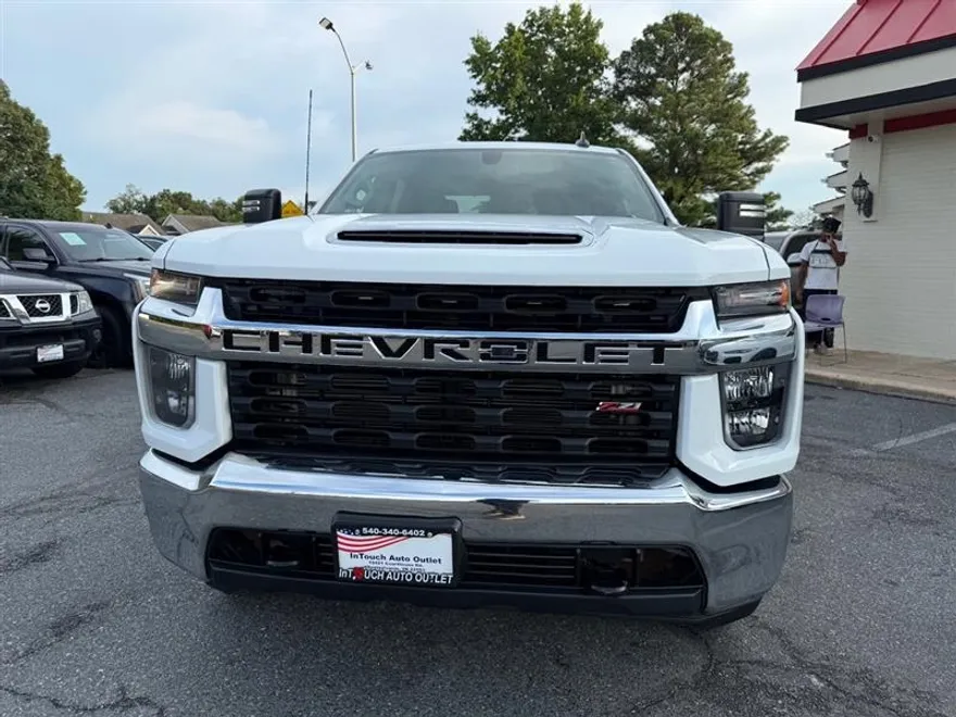 2022 Chevrolet Silverado 2500HD LT photo 1