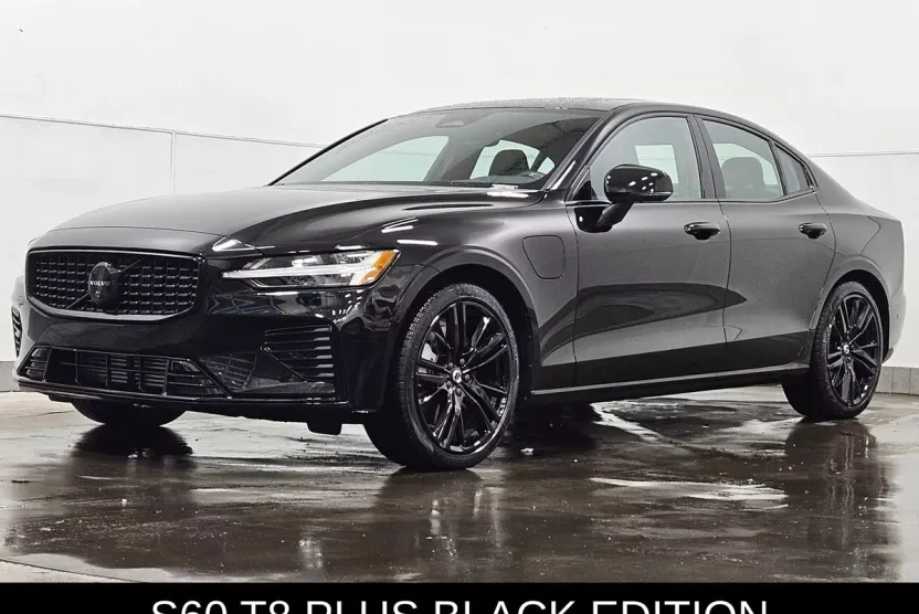 2024 Volvo S60 T8 Plus Black Edition photo 1