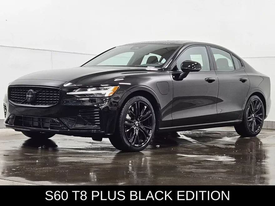 2024 Volvo S60 T8 Plus Black Edition photo 1
